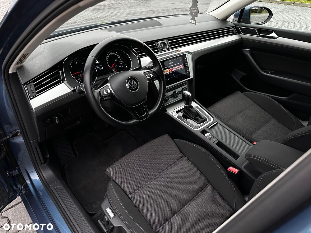 Volkswagen Passat ver-2-0-tdi-scr-dsg-comfortline - 11