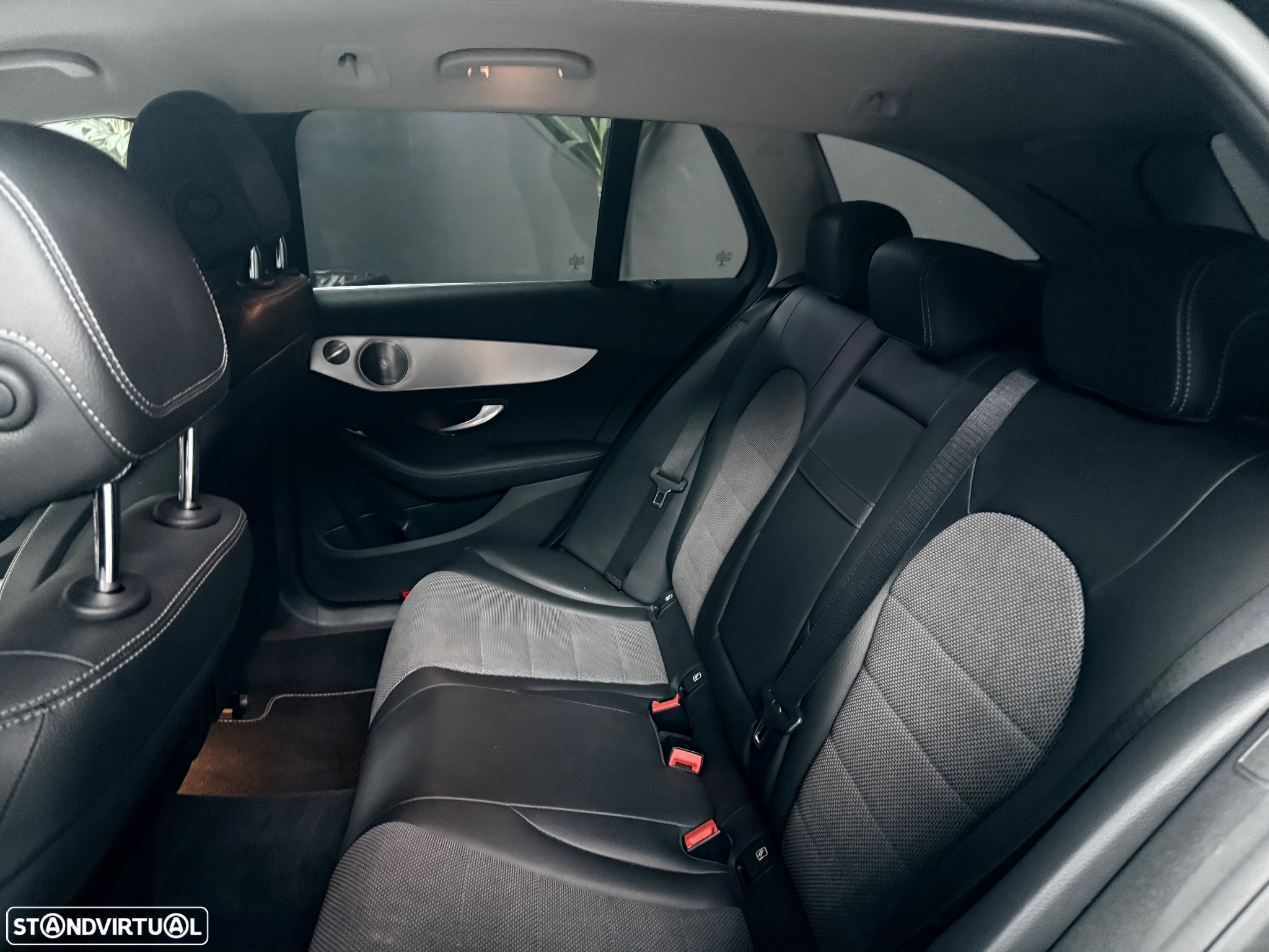 Mercedes-Benz C 300 de Avantgarde - 8