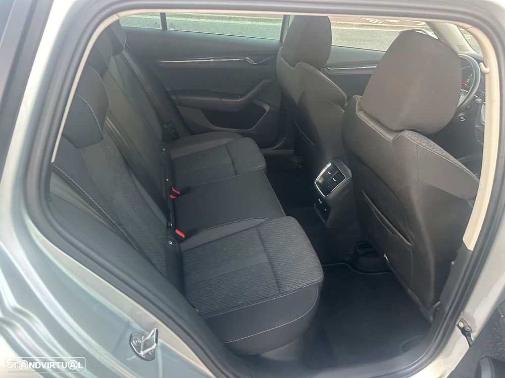 Skoda Octavia Break 1.4 TSi iV Ambition DSG - 12