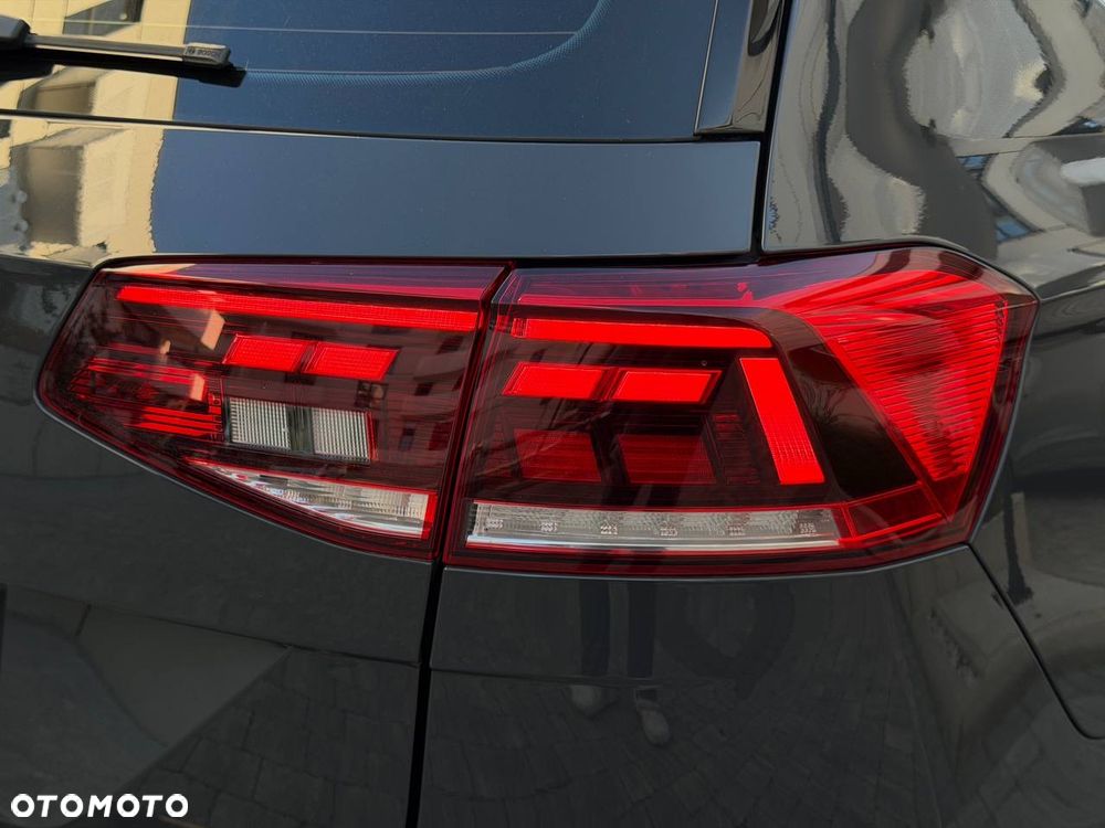 Volkswagen Passat - 7