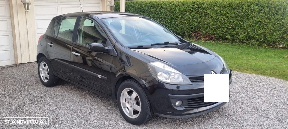 Renault Clio - 1