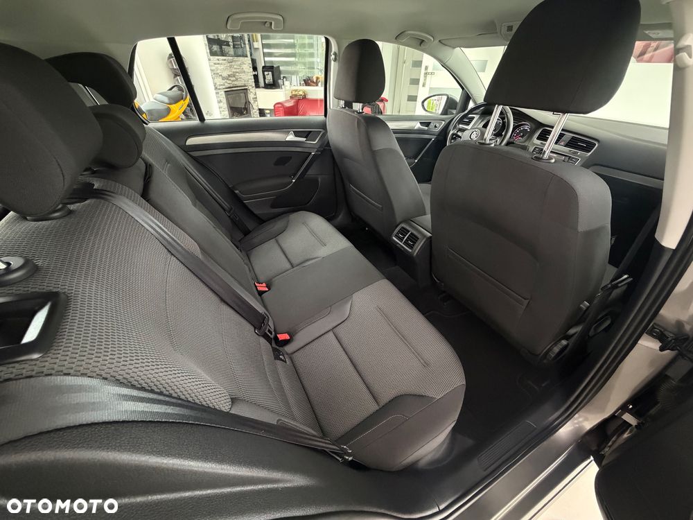 Volkswagen Golf 1.4 TSI BMT Highline - 32