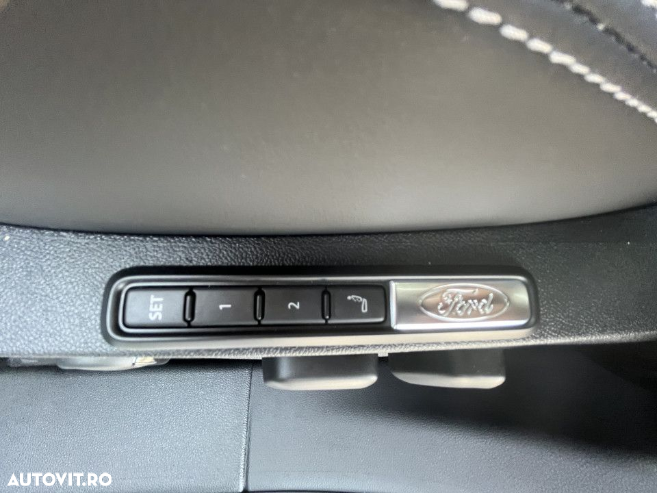 Ford Explorer - 23