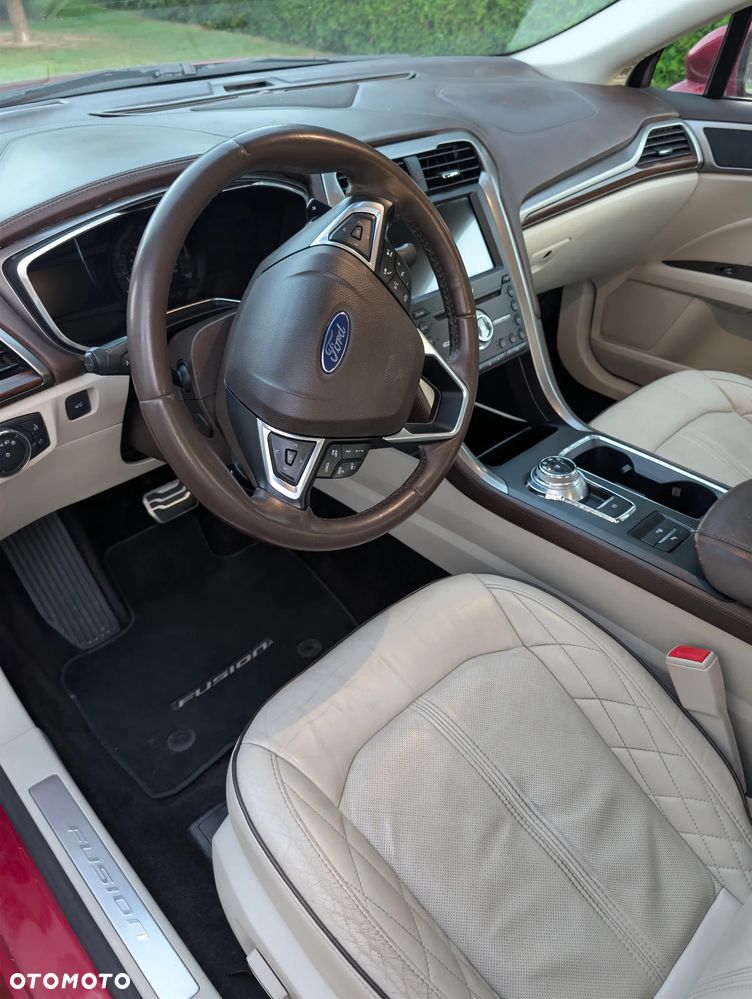 Ford Fusion - 9