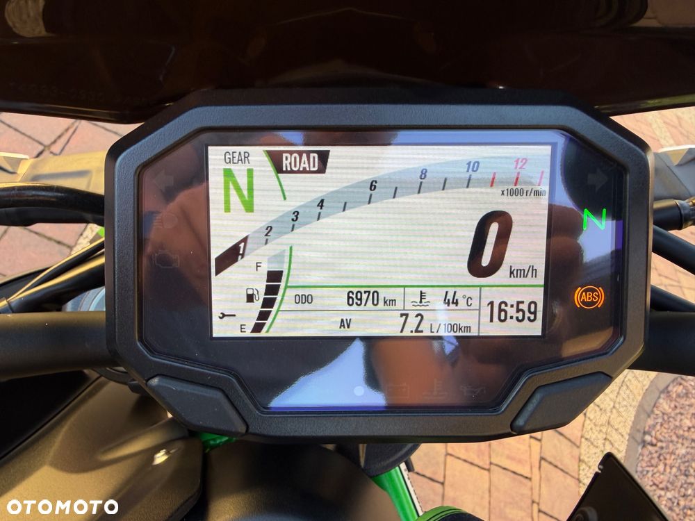 Kawasaki Z 900 - 5