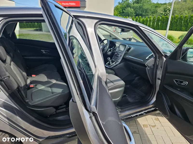 Renault Scenic - 8