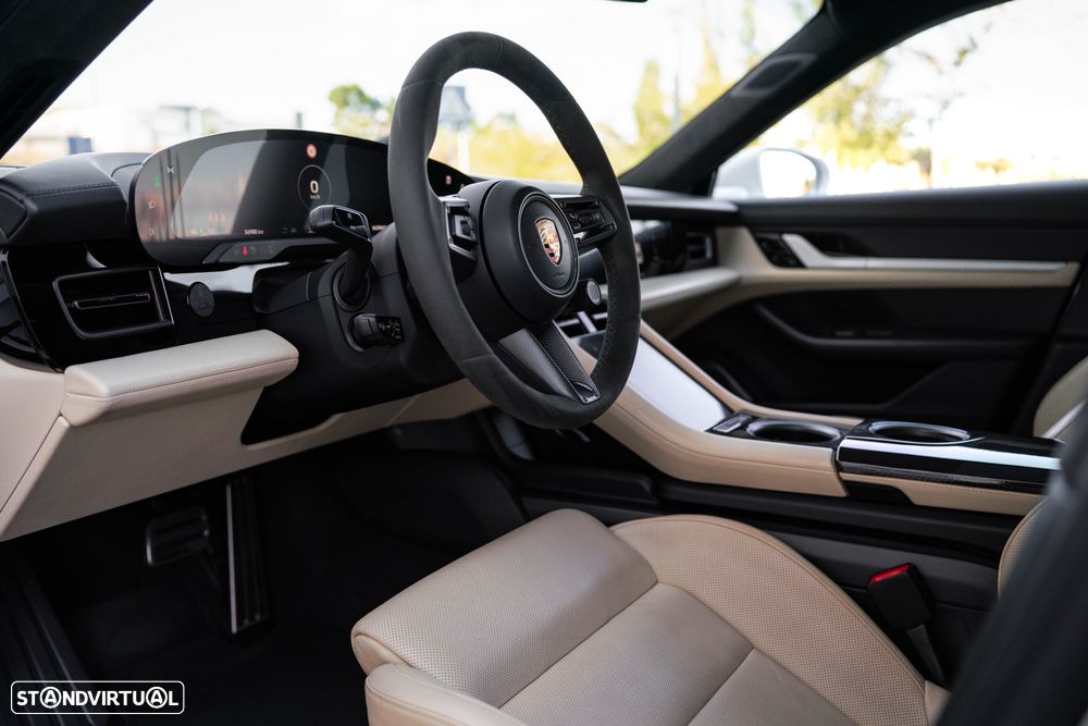 Porsche Taycan Turbo S - 31