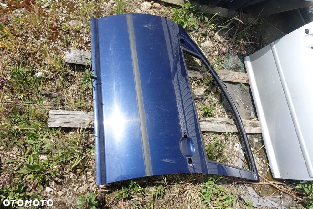 DRZWI LEWY PRAWY PRZÓD TYŁ GOLF IV - 2