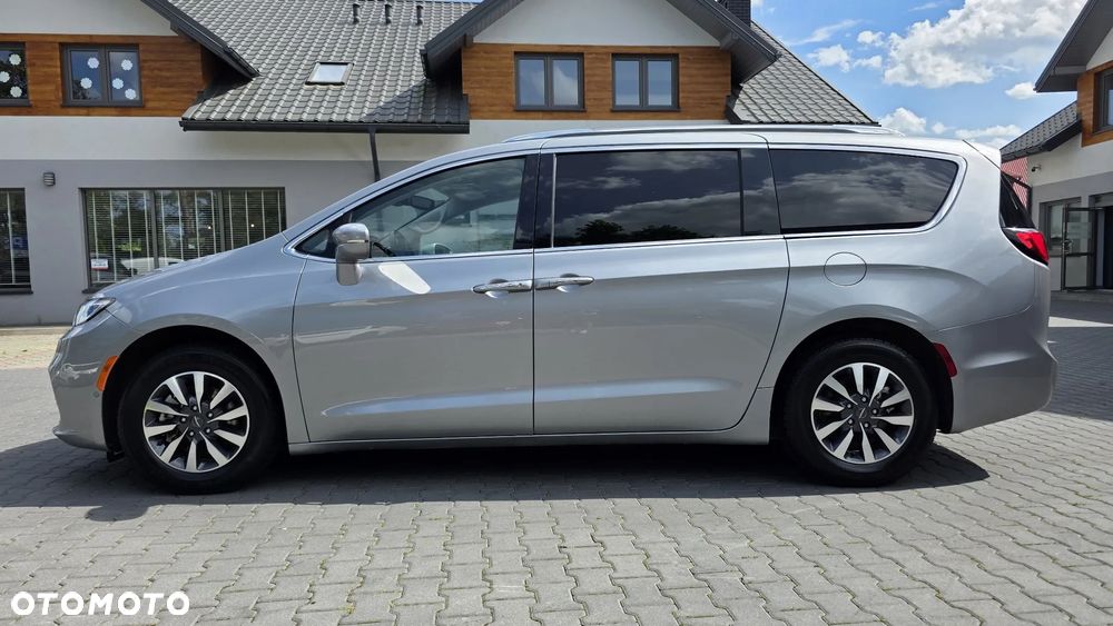 Chrysler Pacifica - 3