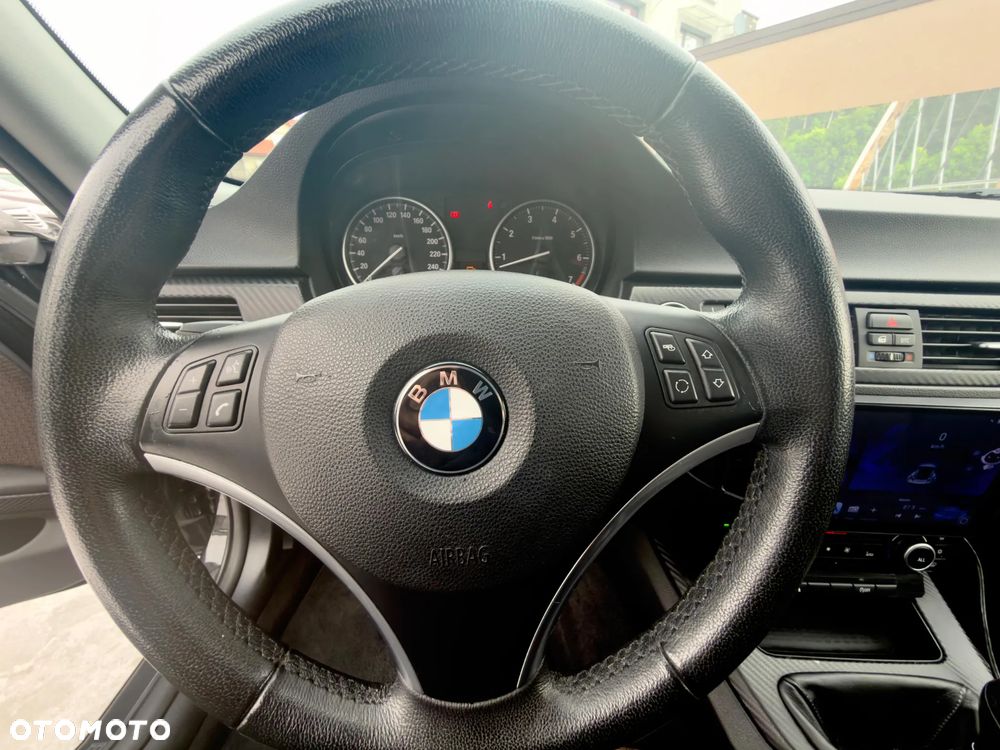 BMW Seria 3 - 18