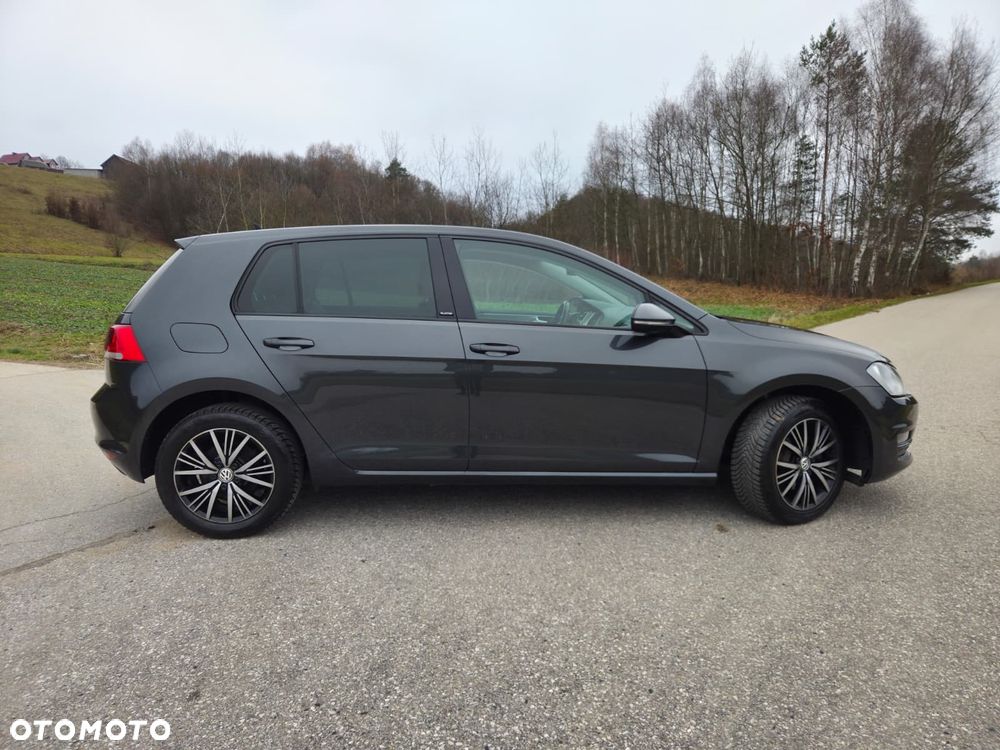 Volkswagen Golf 1.2 TSI BlueMotion Technology Allstar - 4