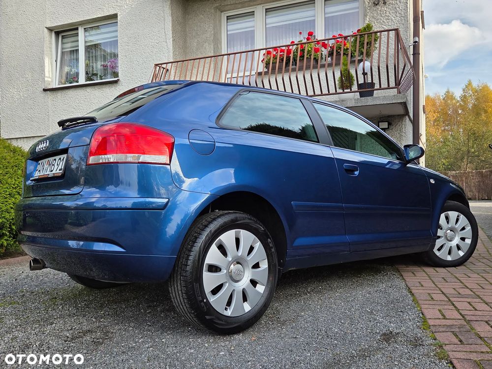 Audi A3 3-drzwiowe 1.6 Attraction - 26