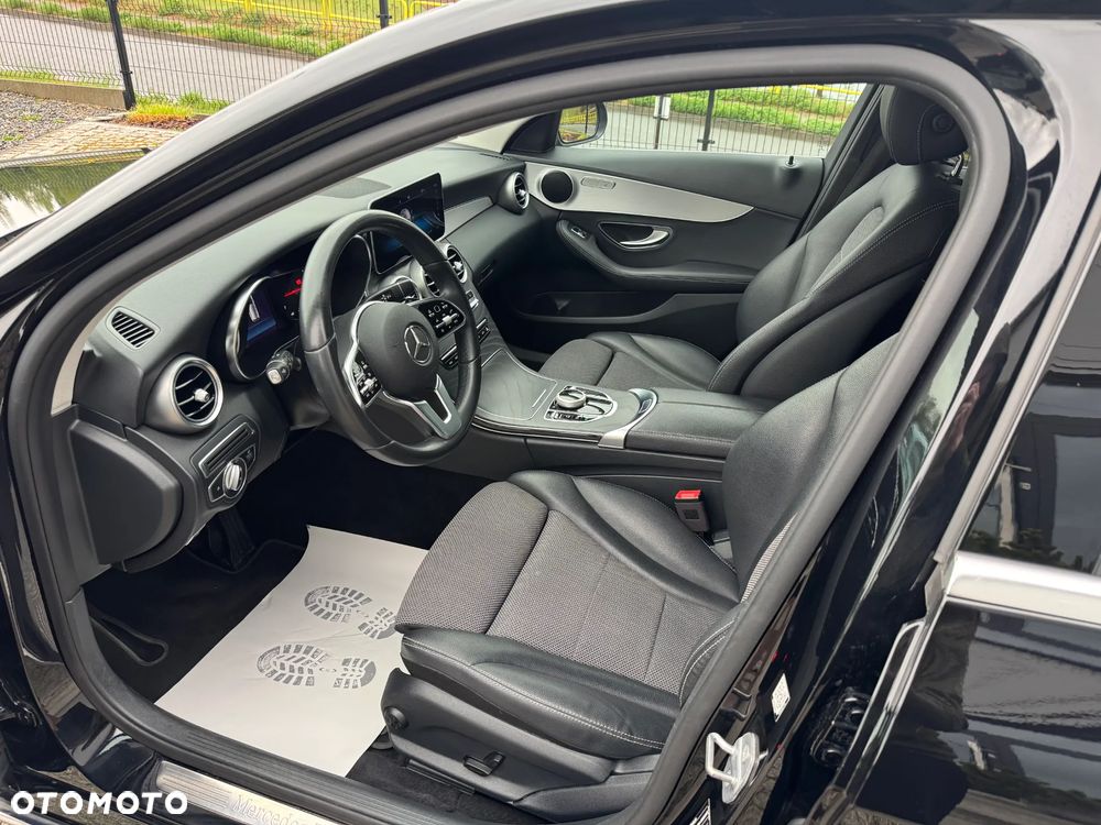 Mercedes-Benz Klasa C 220 d 9G-TRONIC Exclusive - 13