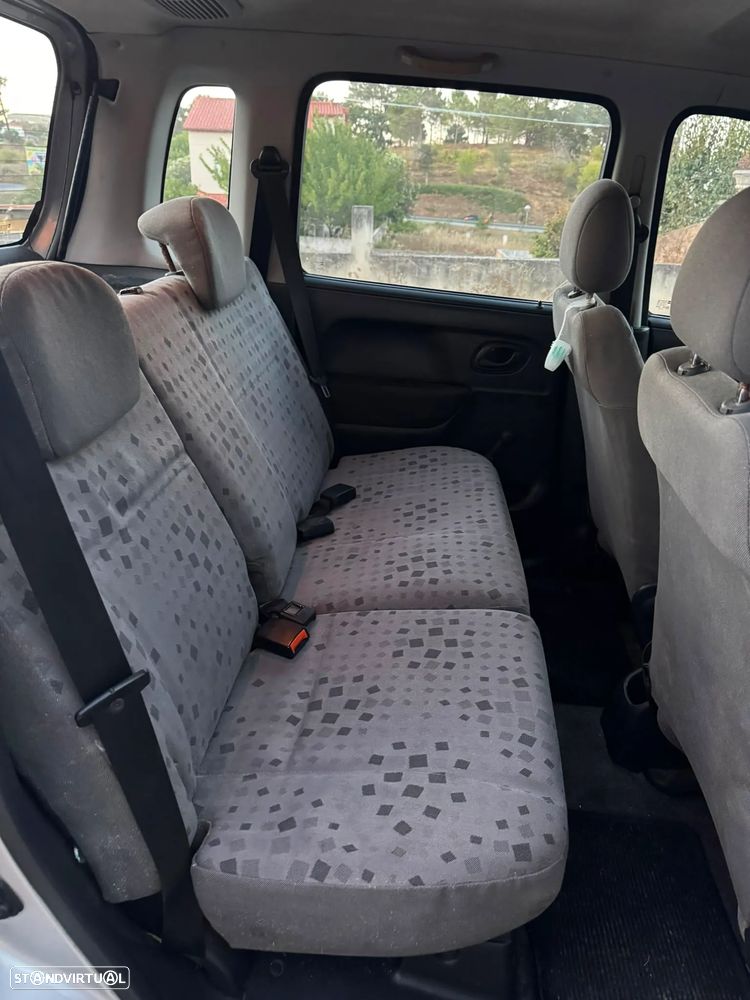 Opel Agila 1.2 16V Comfort - 8