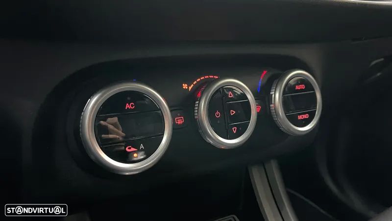 Alfa Romeo Giulietta 1.6 JTDM Super - 25