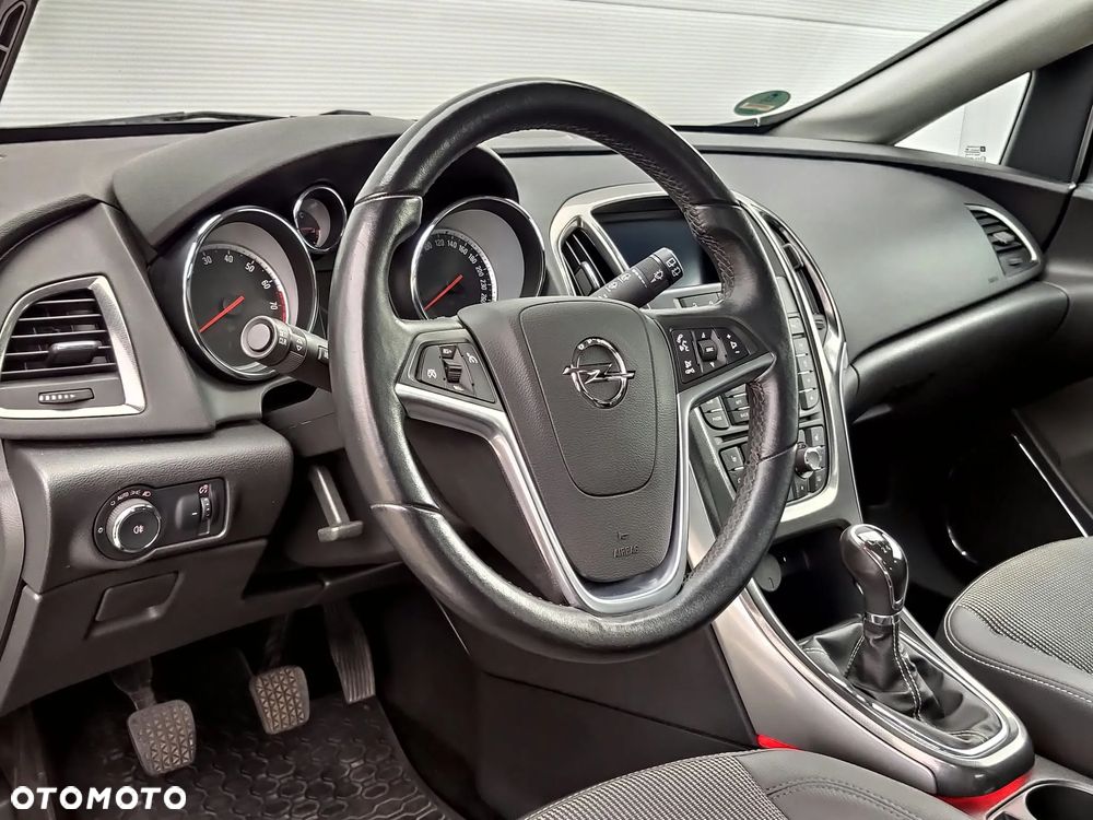 Opel Astra 1.4 Turbo Cosmo - 15