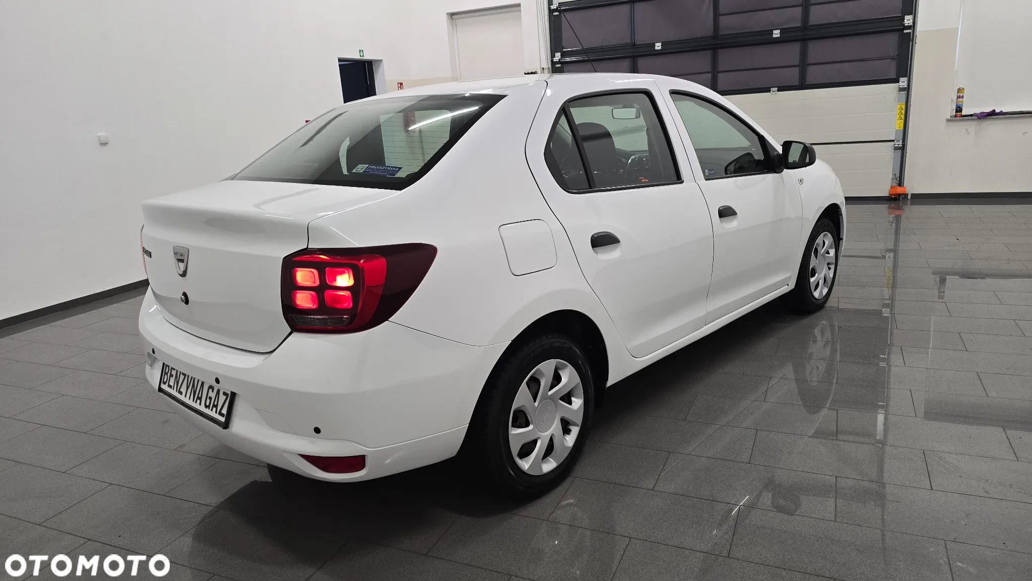 Dacia Logan MCV 0.9 TCe SL Celebration S&S - 3