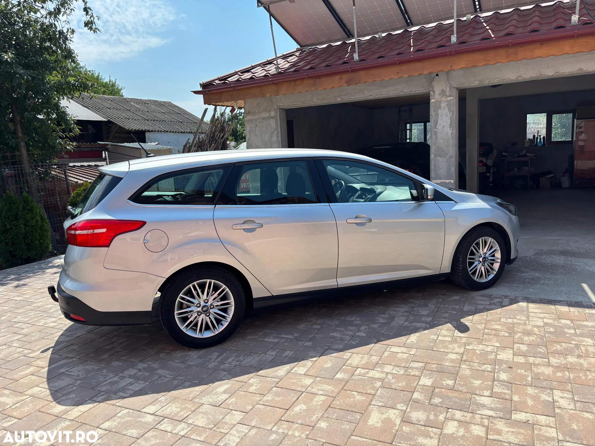 Ford Focus 1.0 EcoBoost Active - 3