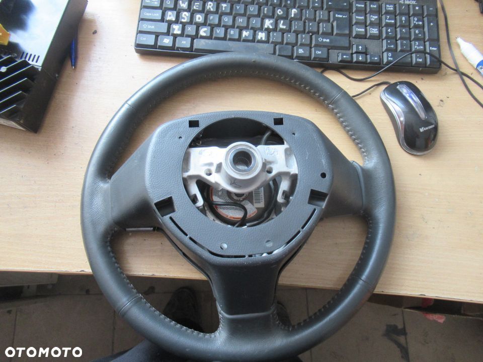 Suzuki Swift Mk6 - kierownica multi - 2