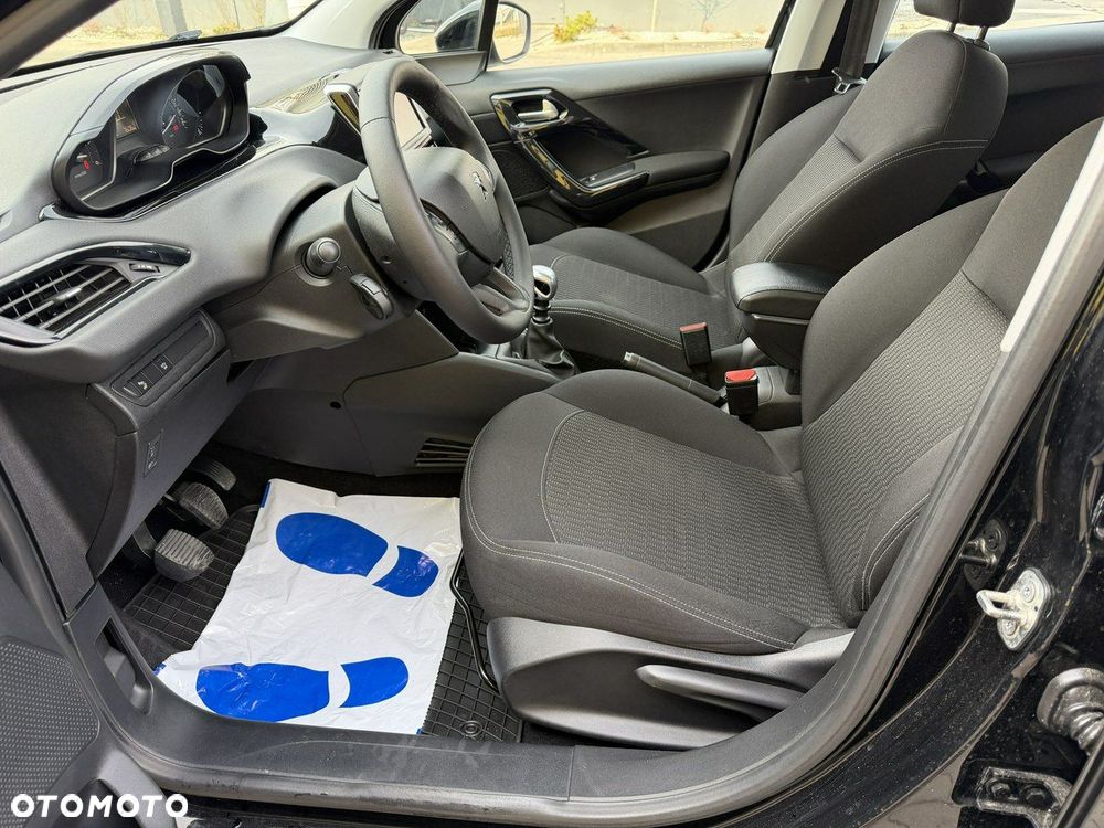 Peugeot 208 BlueHDi 100 Active - 17