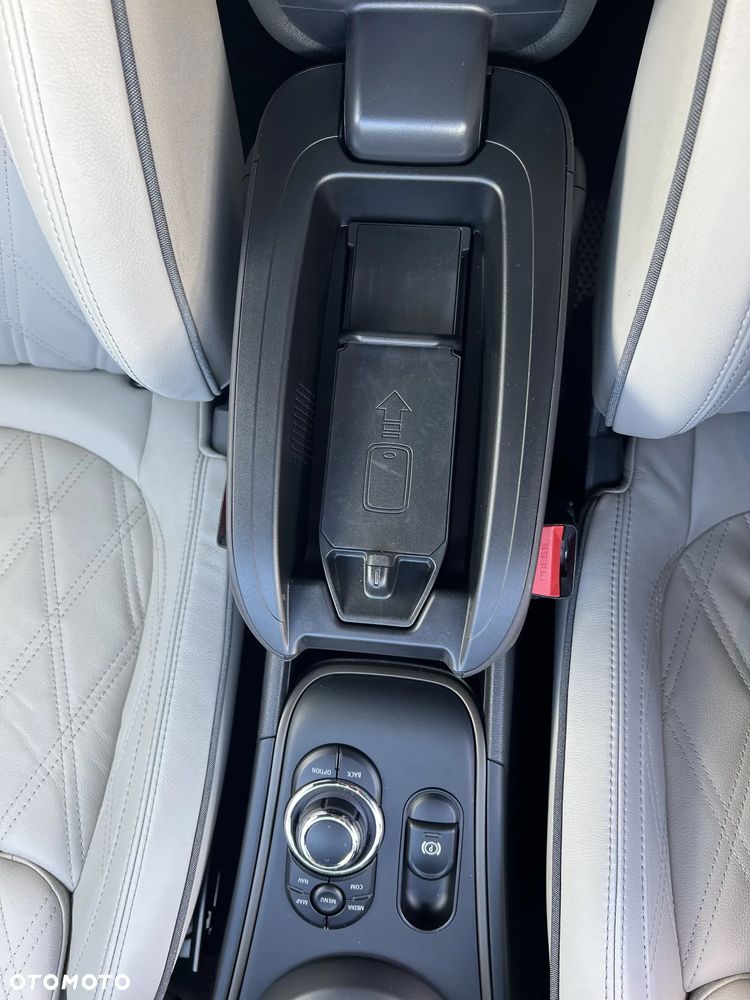 MINI Countryman - 18