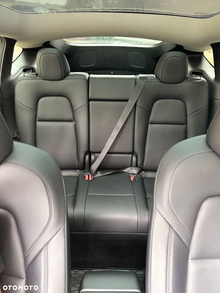 Tesla Y Model Long Range Dual Motor AWD - 21