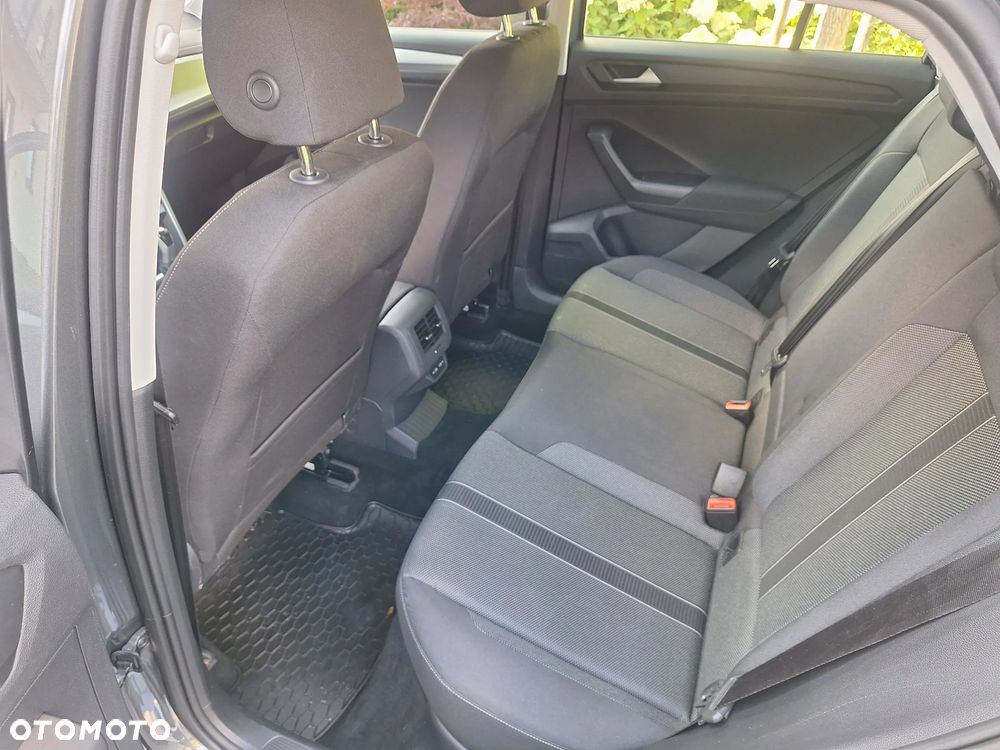 Volkswagen T-Roc 1.5 TSI Style DSG - 11