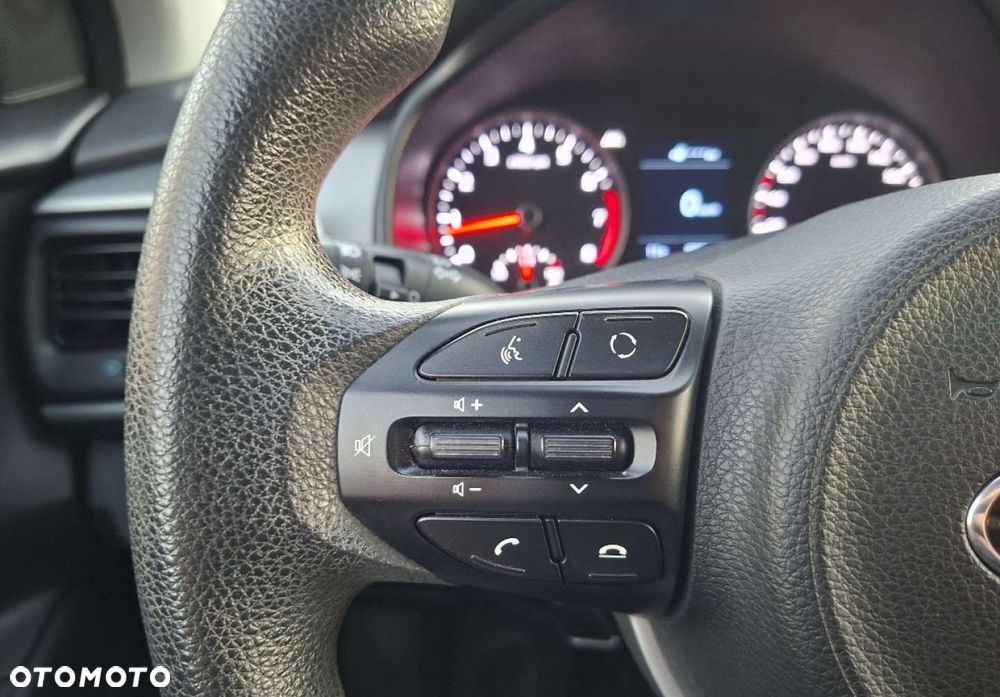 Kia Stonic - 35