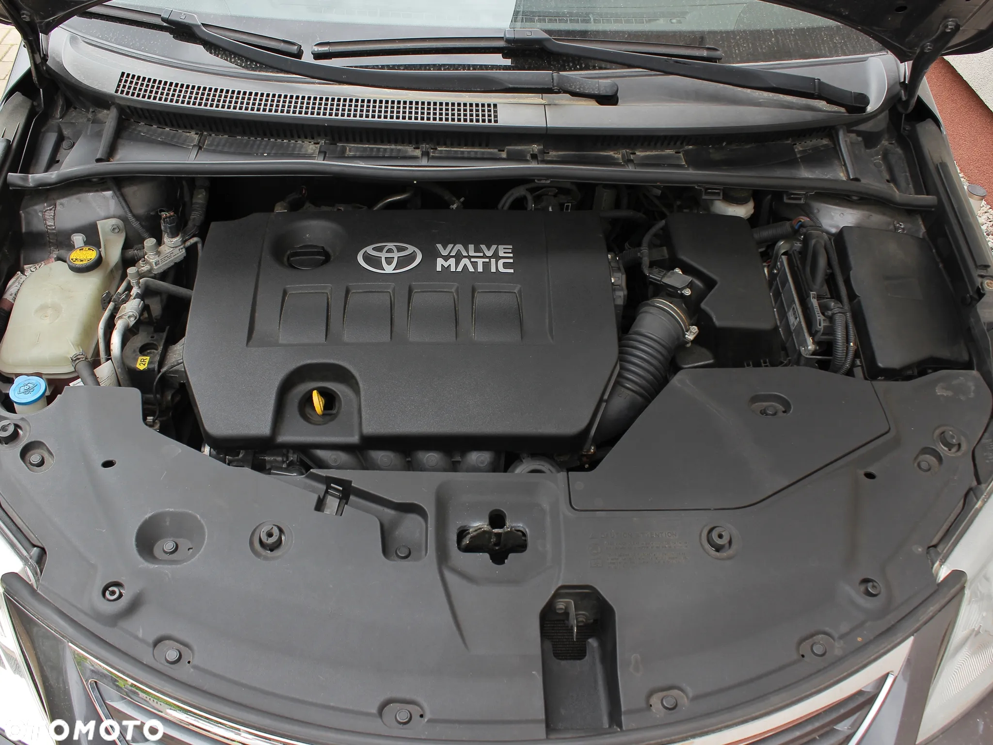 Toyota Avensis 1.8 Premium MS - 26
