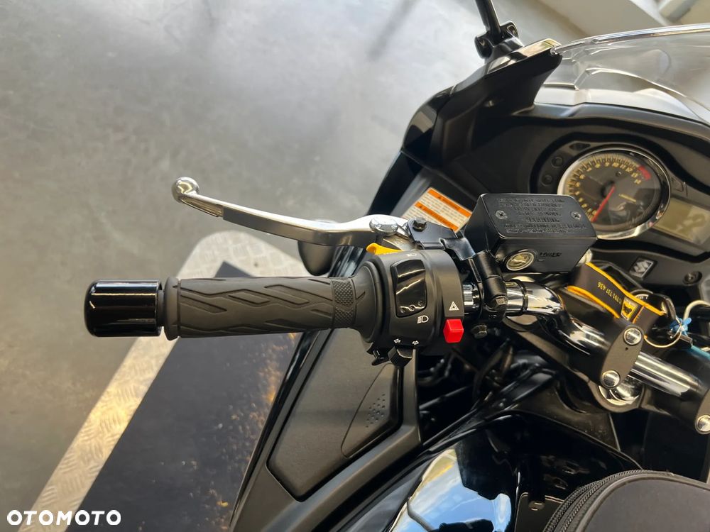 Suzuki Bandit - 19