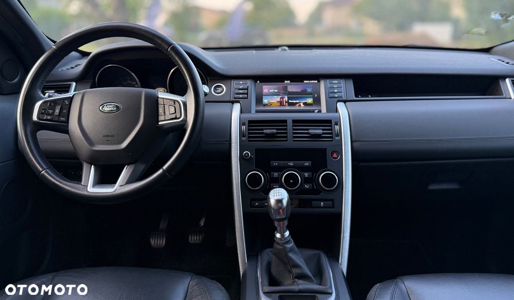 Land Rover Discovery Sport - 13