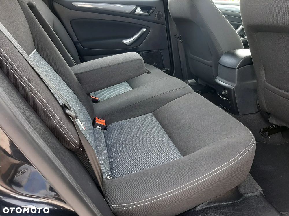 Ford Mondeo 1.6 TDCi Titanium - 26