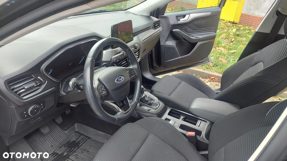 Ford Focus 1.5 EcoBoost Platinium X ASS - 17