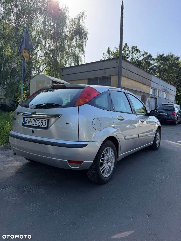 Ford Focus 1.8 TDCi Ghia - 3