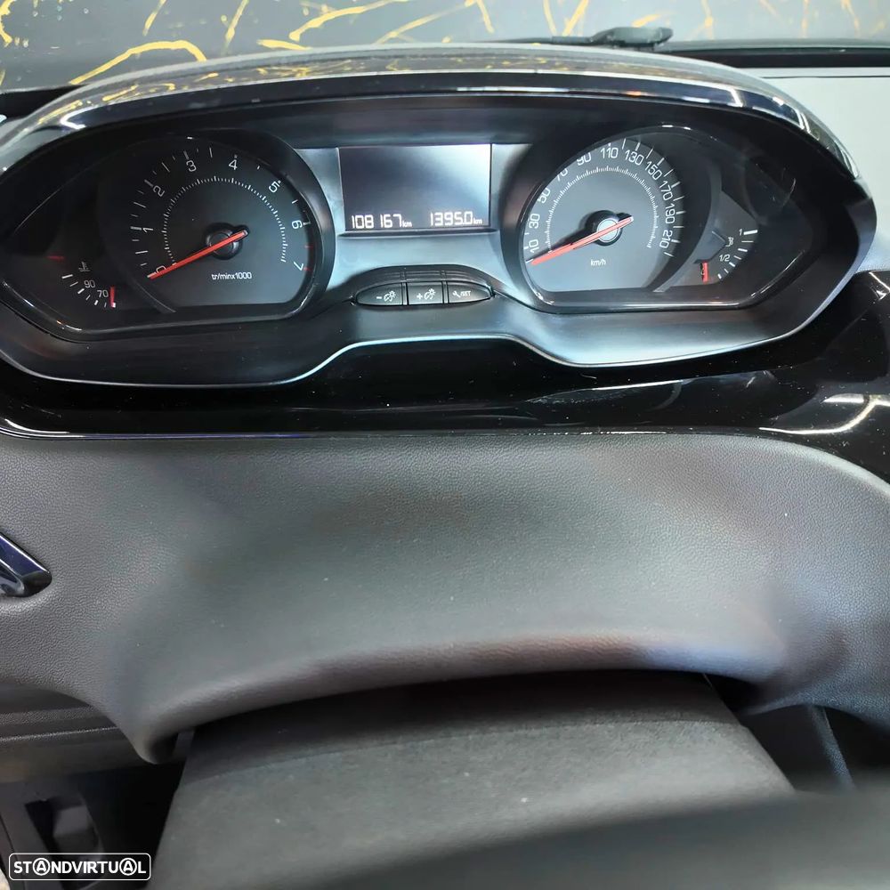 Peugeot 208 PureTech 68 Access - 11