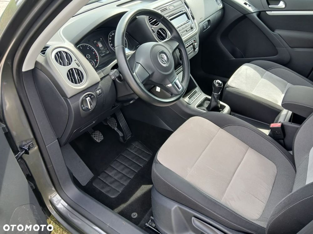 Volkswagen Tiguan - 27