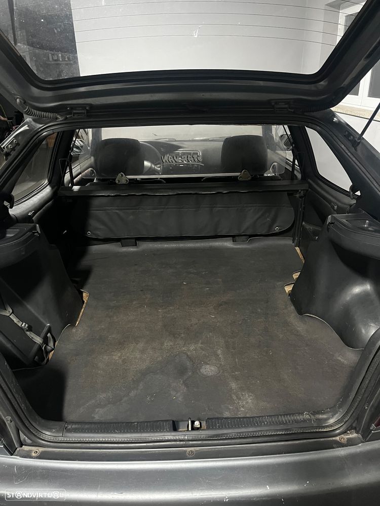 Toyota Corolla - 4