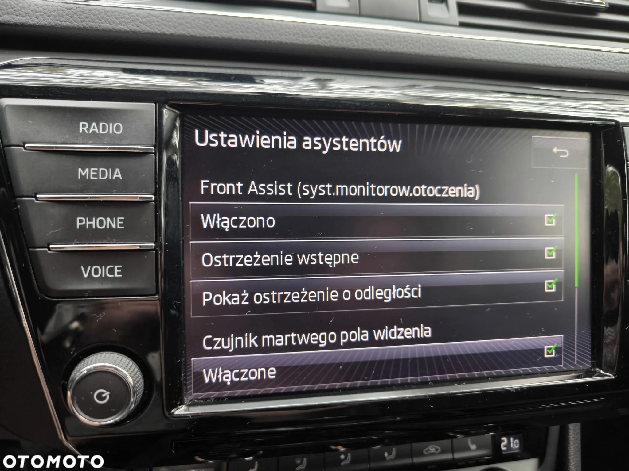 Skoda Superb Combi 2.0 TDI Style - 25