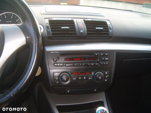 BMW Seria 1 - 30