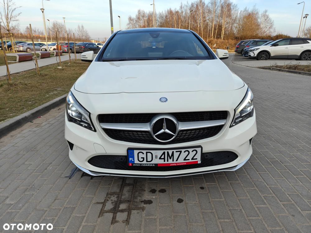Mercedes-Benz CLA - 13