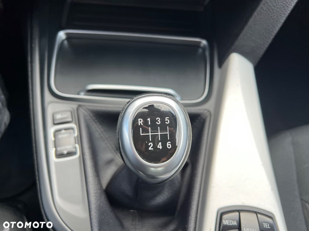 BMW Seria 3 318d Blue Performance Luxury Line - 34