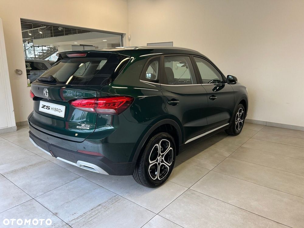 MG ZS Hybrid+ - 11