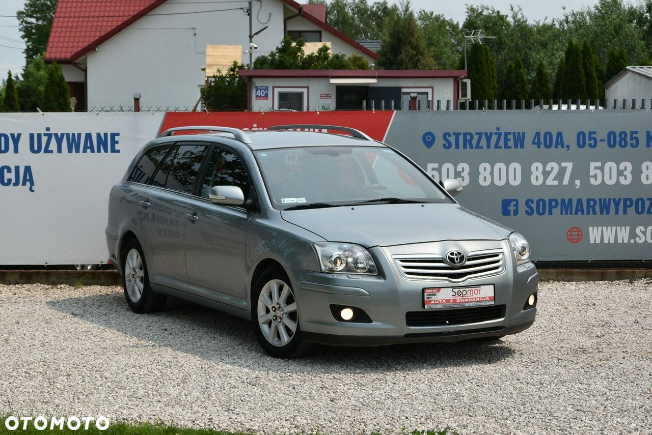 Toyota Avensis 2.0 VVT-i Sol - 2