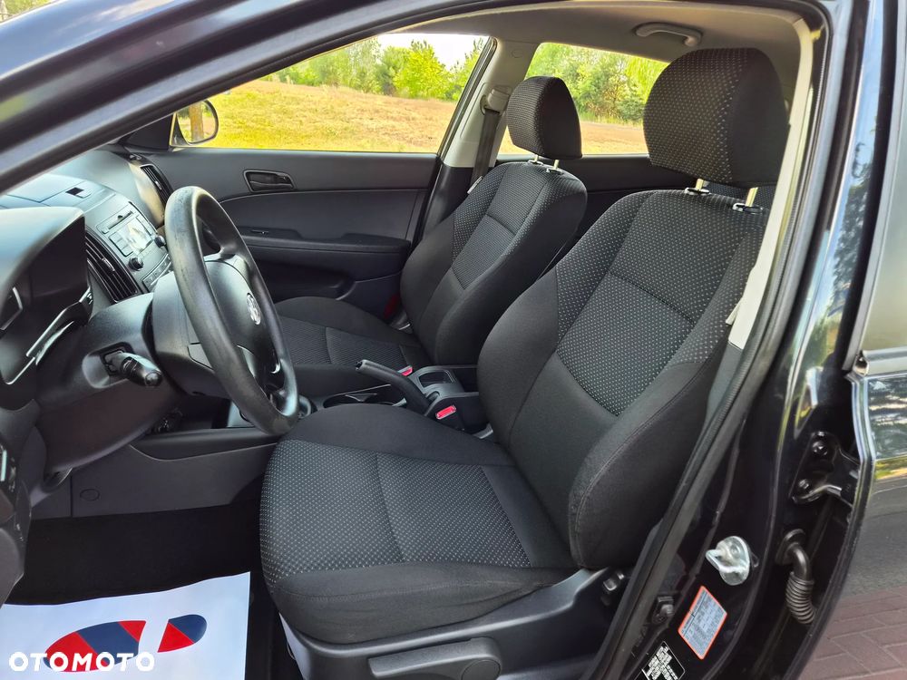 Hyundai i30 1.4 Edition Plus - 10