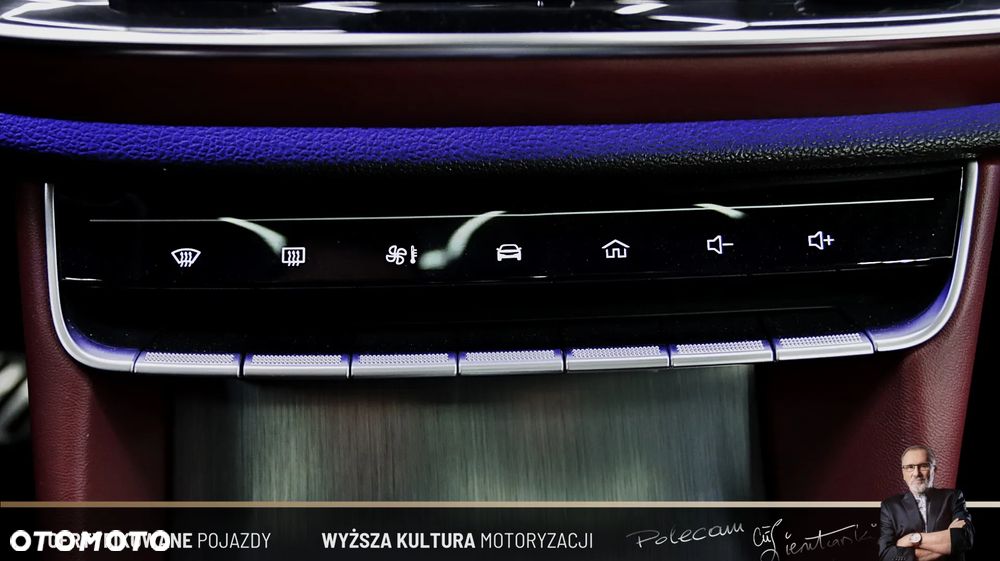 MG EHS ver-1-5t--gdi-phev-luxury - 25