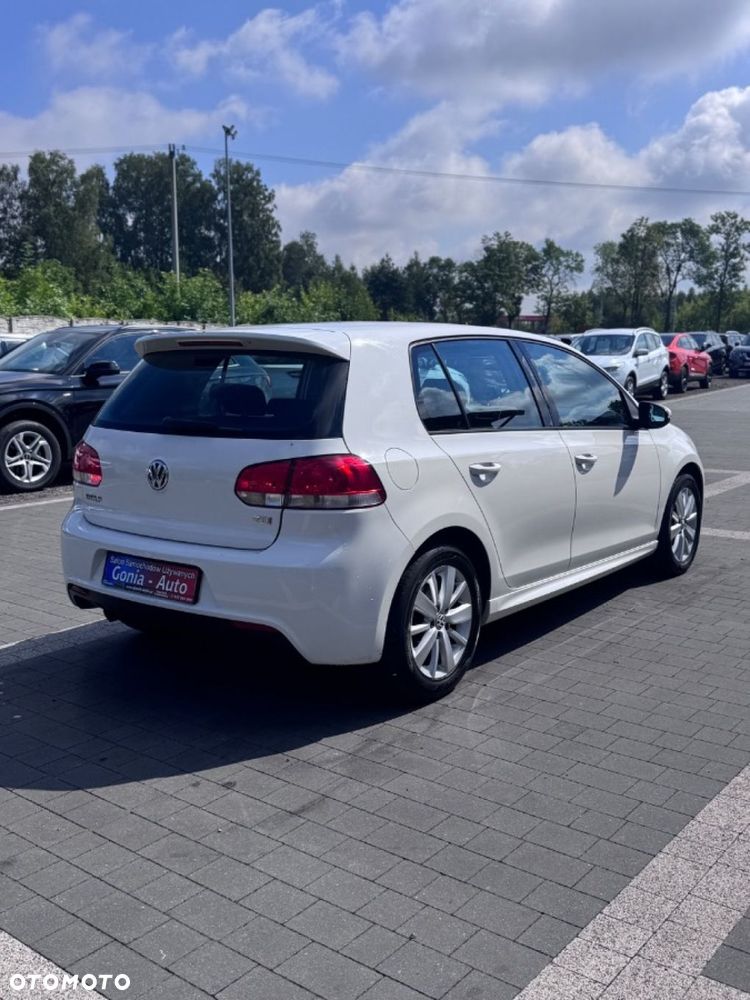 Volkswagen Golf - 5