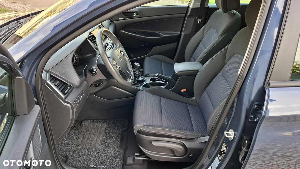 Hyundai Tucson 1.6 GDi 2WD Select - 24