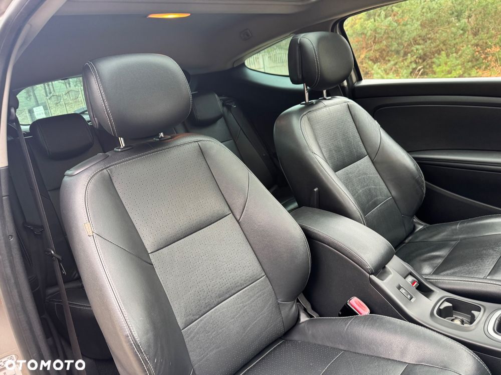 Renault Megane 1.9 dCi Dynamique Euro5 - 30