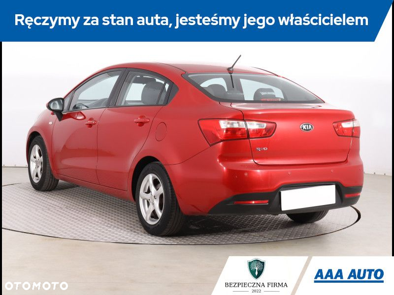 Kia Rio - 5