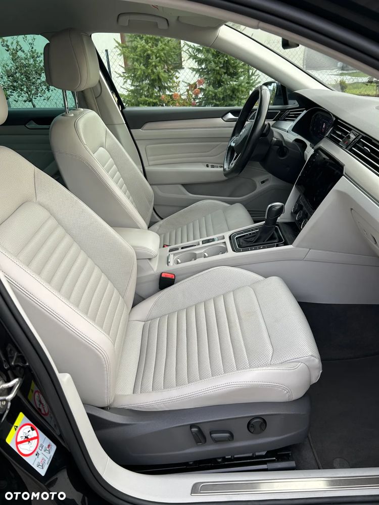 Volkswagen Passat 2.0 TSI 4Mot Elegance DSG - 17